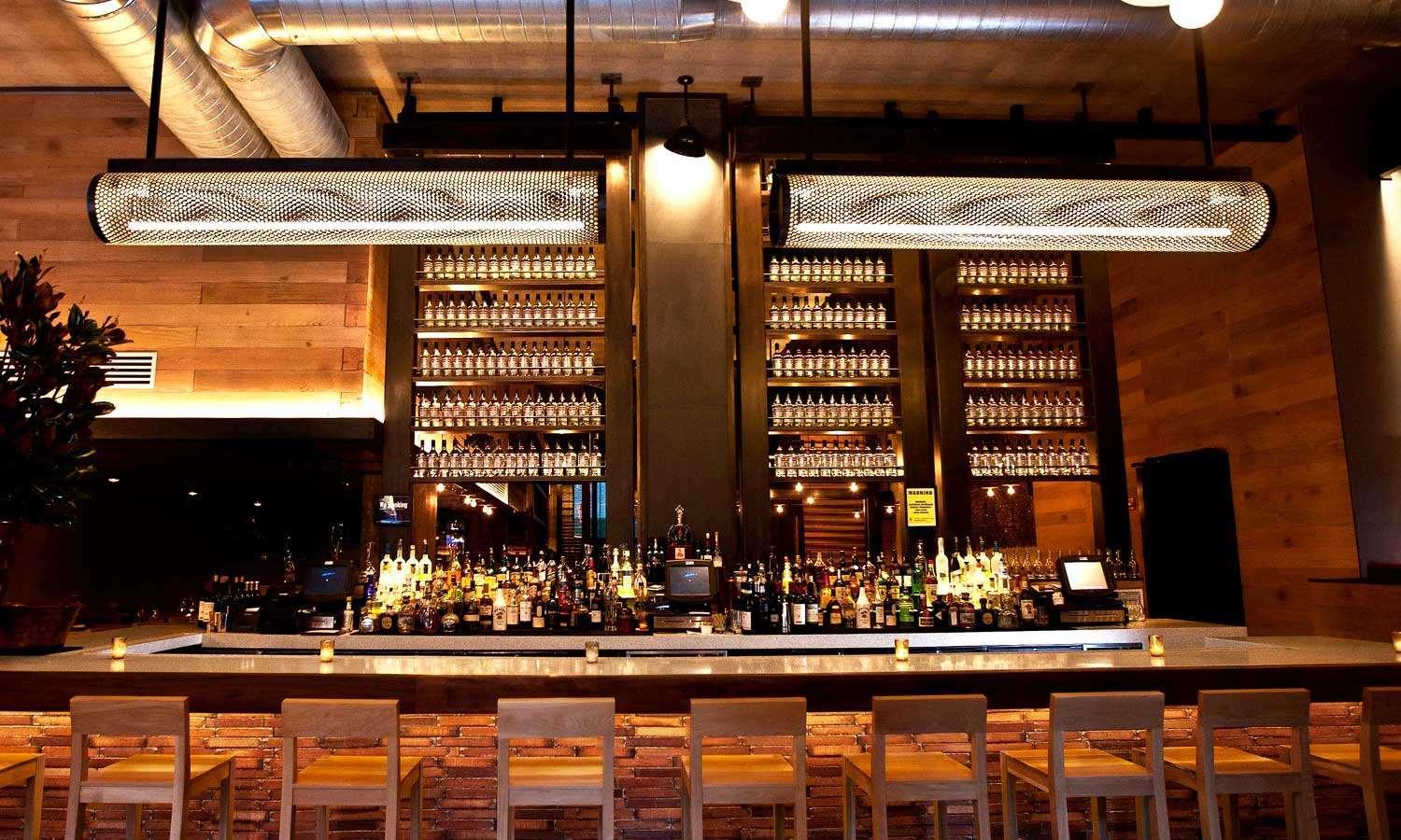 Royalton Park Avenue Hotel New York Kültér fotó The bar at the restaurant