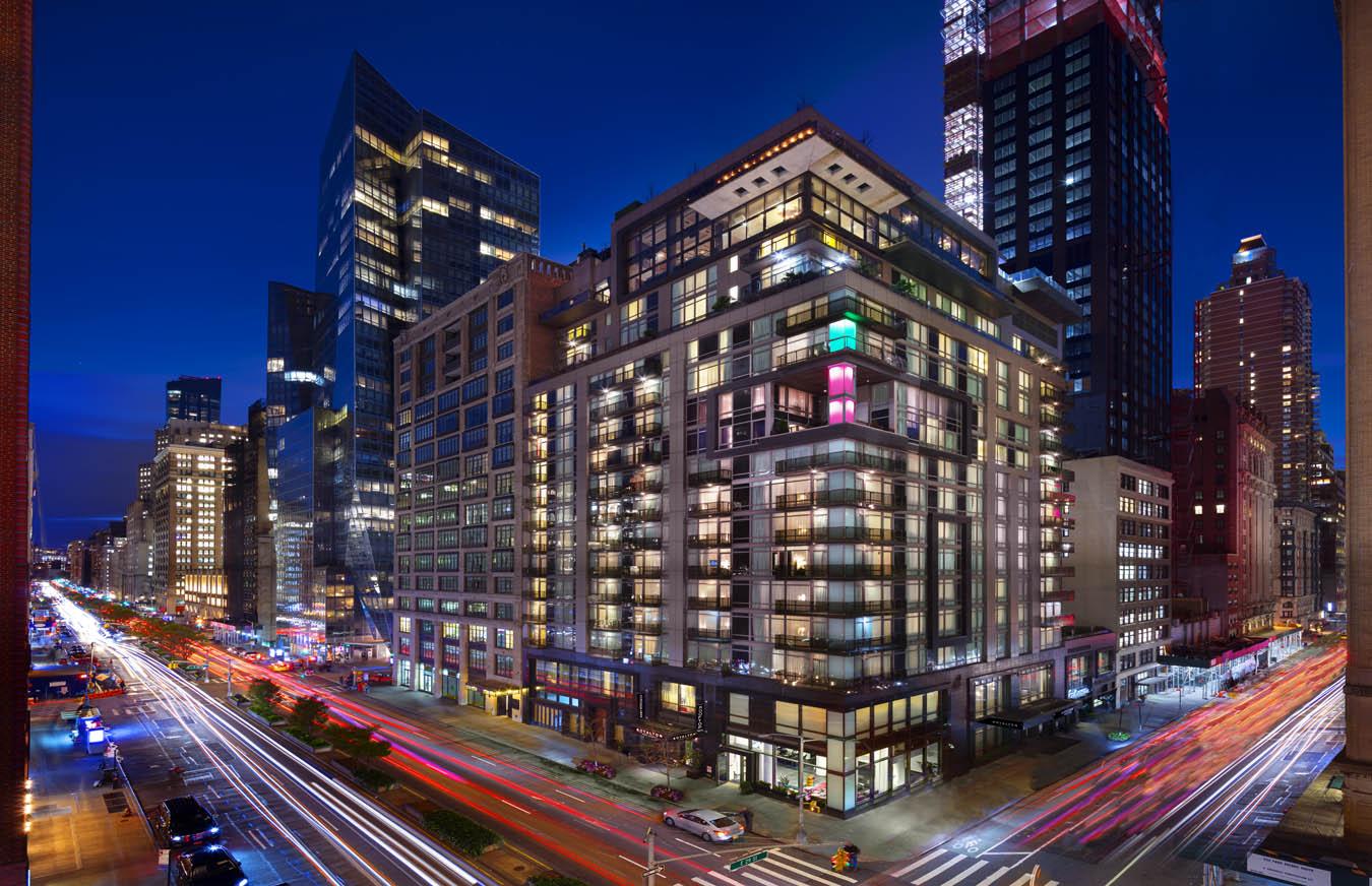 Royalton Park Avenue Hotel New York Kültér fotó The Standard East Village