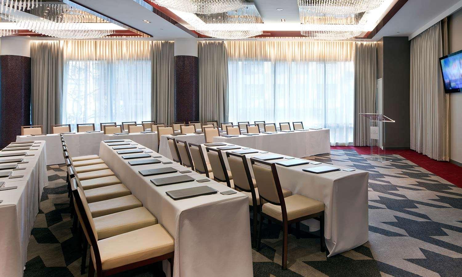 Royalton Park Avenue Hotel New York Kültér fotó Meeting room
