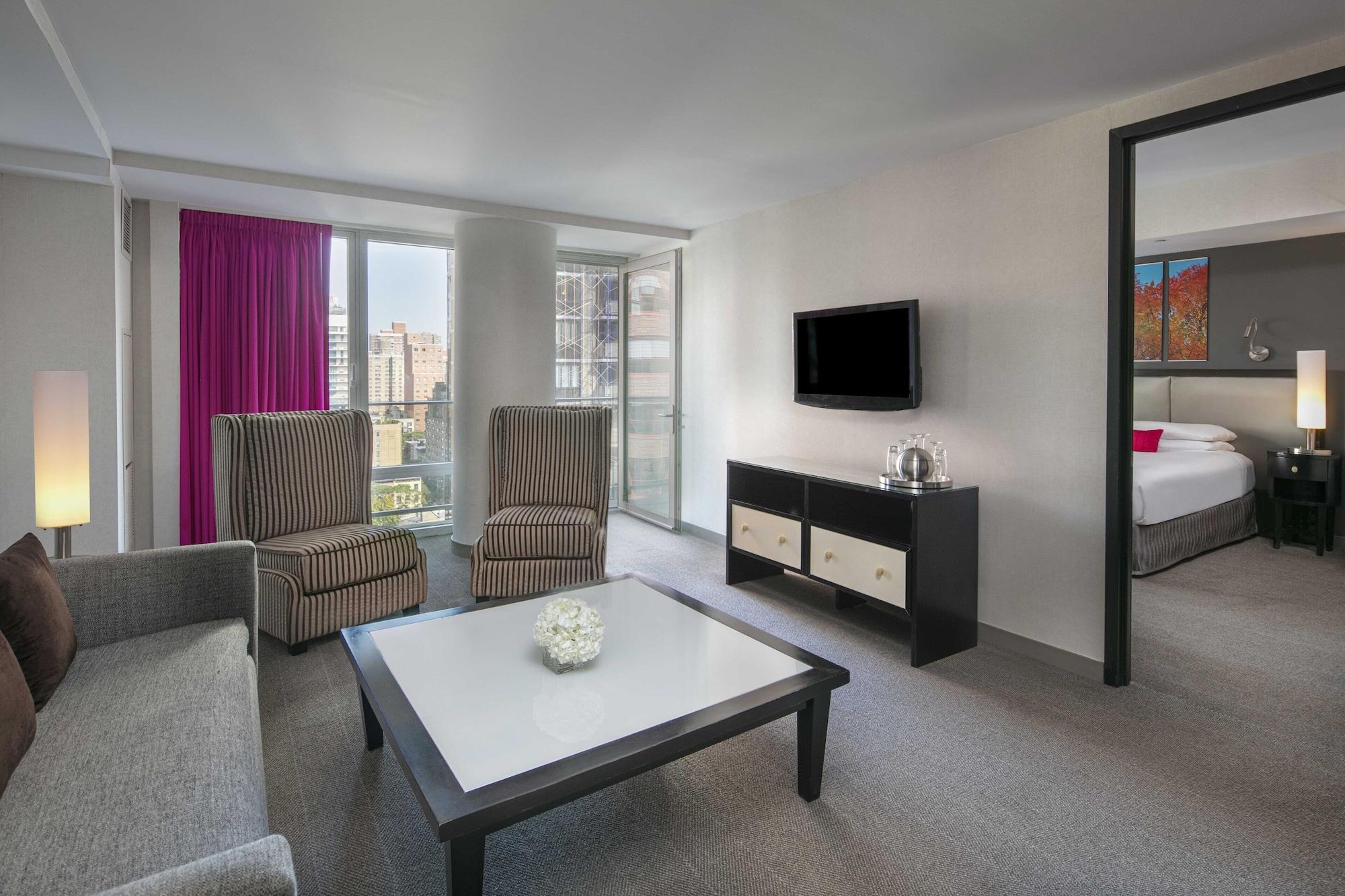 Royalton Park Avenue Hotel New York Kültér fotó A suite at the Hilton San Francisco
