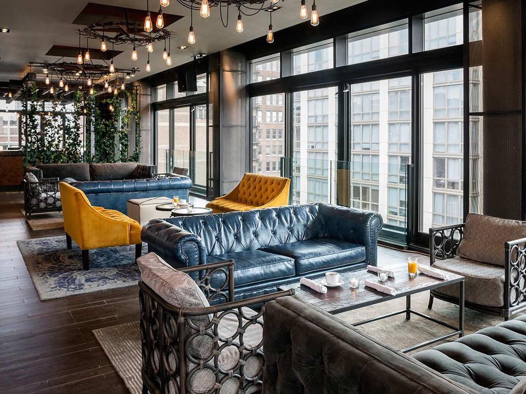 Royalton Park Avenue Hotel New York Kültér fotó The lounge at the 36th floor